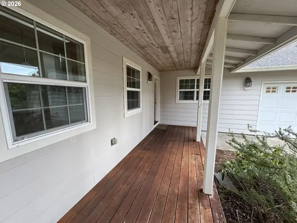 87650 SALTAIRE ST, Florence, OR 97439