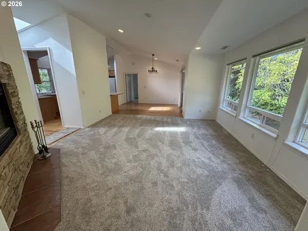 87650 SALTAIRE ST, Florence, OR 97439