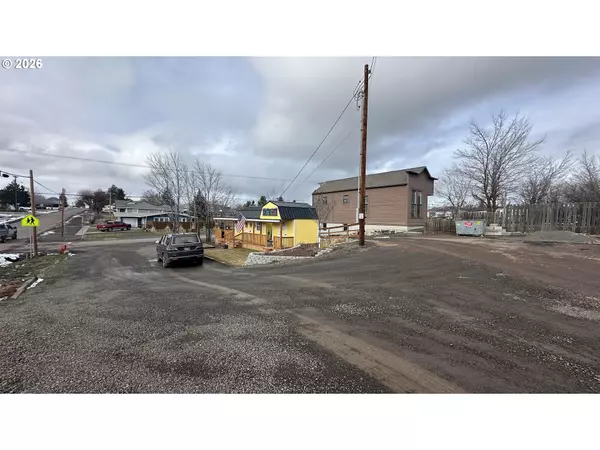 Condon, OR 97823,112 N Oregon