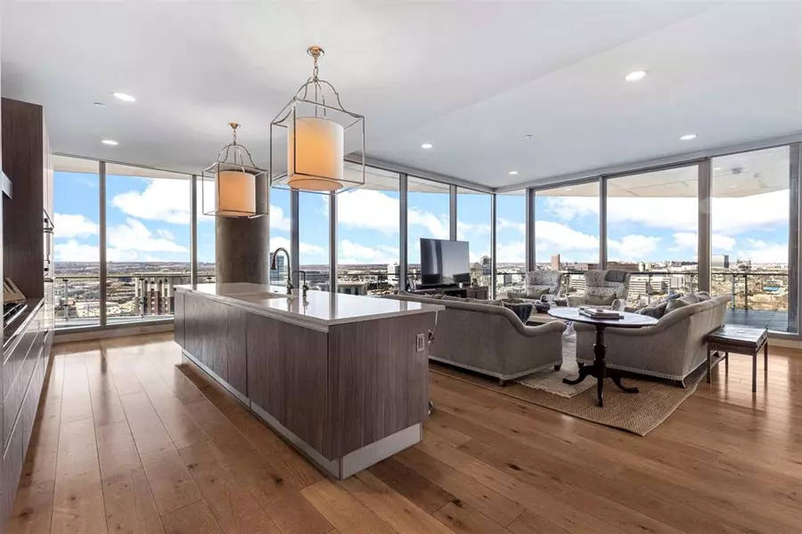 3130 N Harwood Street #1503, Dallas, TX 75201