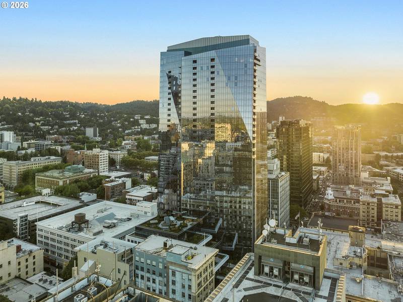 550 SW 10TH AVE #2803, Portland, OR 97205