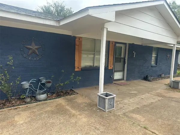 1052 CR 1495, Emory, TX 75440