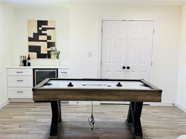 Dallas, TX 75214,6329 E Lovers Lane