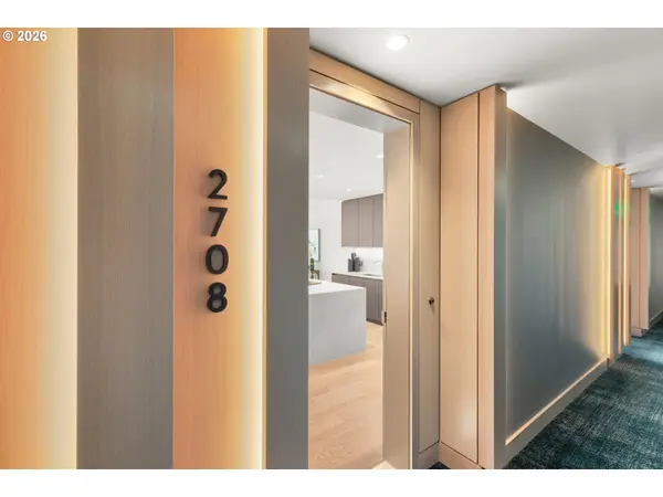 550 SW 10TH AVE #2108, Portland, OR 97205