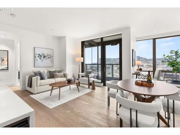 550 SW 10TH AVE #2803, Portland, OR 97205