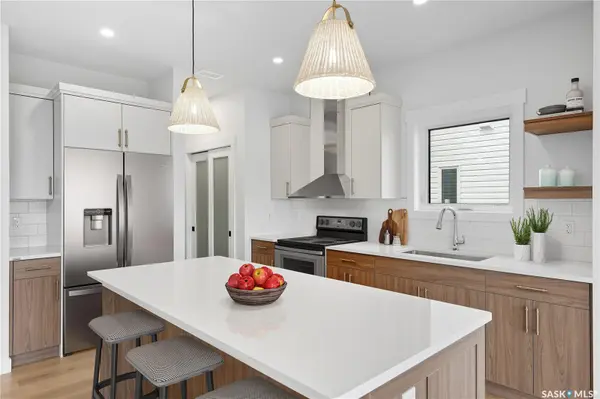 413 Traeger CLOSE, Saskatoon, SK S7V 1Z5