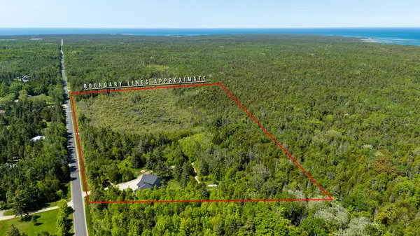 62 Cape Hurd RD, Northern Bruce Peninsula, ON N0H 2R0