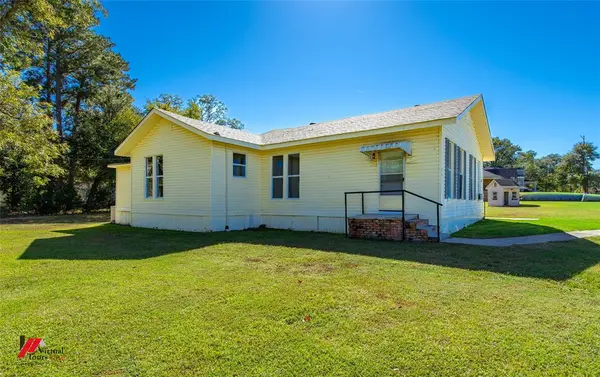 309-311 sycamore Street, Logansport, LA 71049