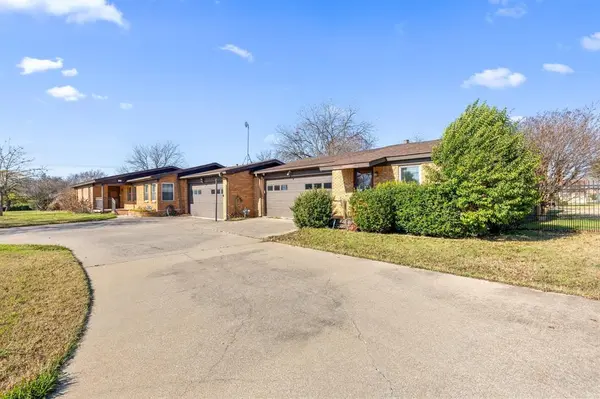 8312 Llano Avenue, Benbrook, TX 76116