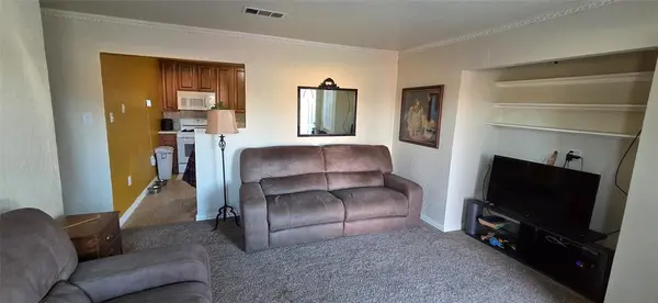 1348 E Anthony Street, Fort Worth, TX 76115