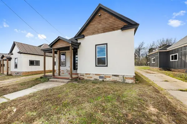 1269 Bonham Street, Paris, TX 75460