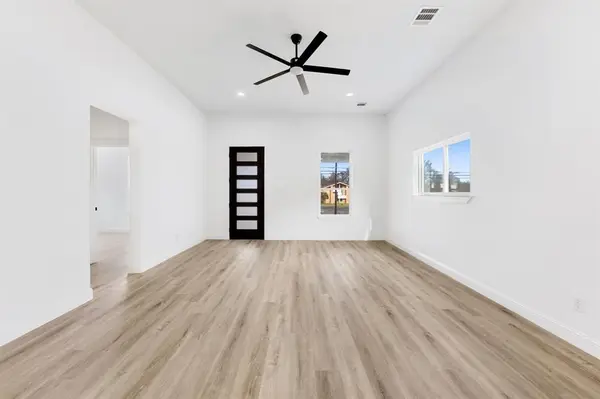 1269 Bonham Street, Paris, TX 75460