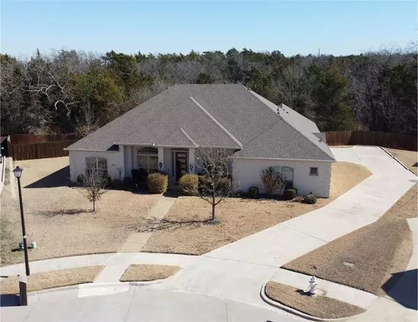 824 State Street, Desoto, TX 75115