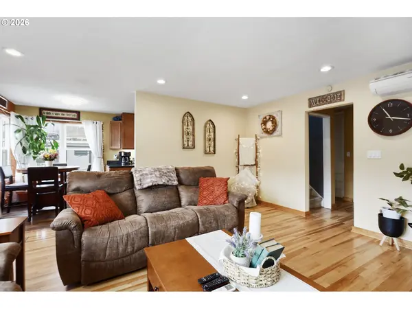 1625 E 13TH PL, The Dalles, OR 97058