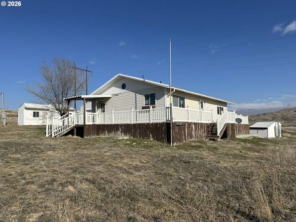 35202 MANNING CREEK RD, Durkee, OR 97905