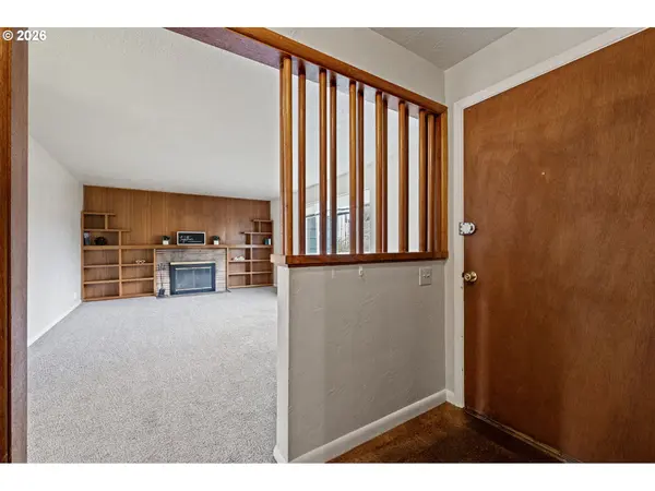 790 E 32ND AVE, Eugene, OR 97405