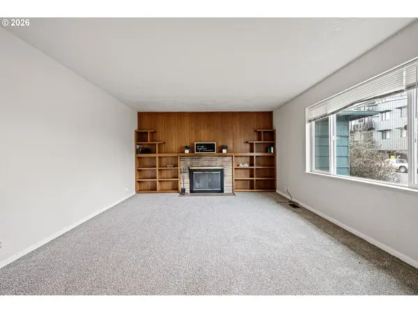 790 E 32ND AVE, Eugene, OR 97405