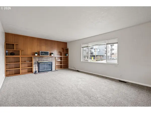 790 E 32ND AVE, Eugene, OR 97405