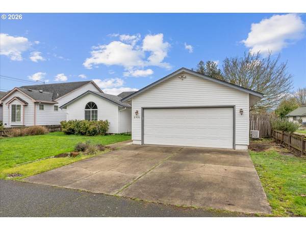 2931 Hollywood DR NE, Salem, OR 97305