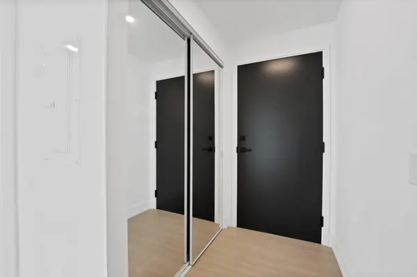 36 Olive AVE #1702, Toronto C14, ON M2N 0M4