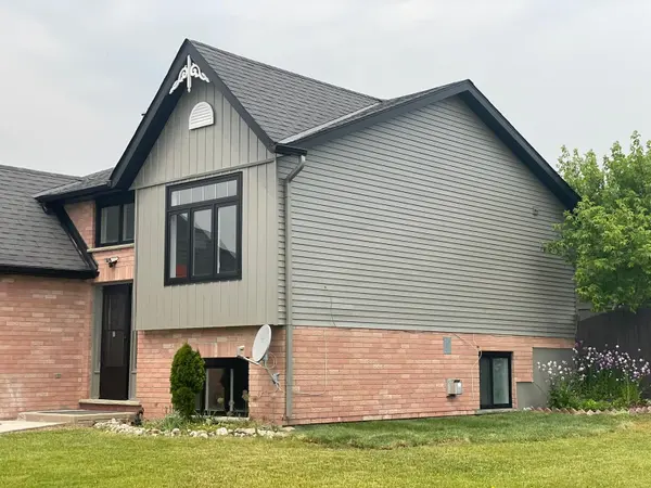 134 Bankside DR, Kitchener, ON N2N 3E2