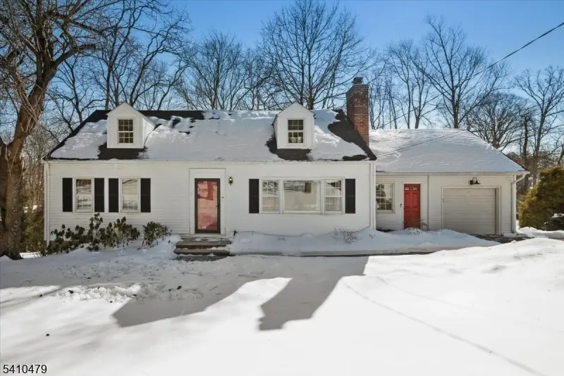 24 Raynor Rd, Morris Twp., NJ 07960