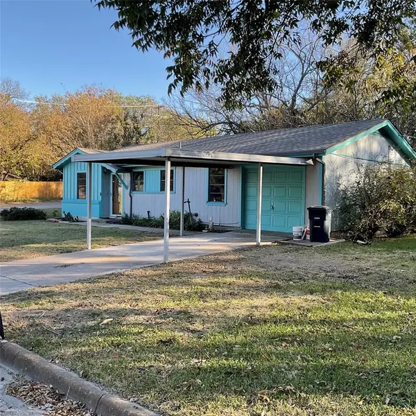 1401 W Ball Street, Weatherford, TX 76086