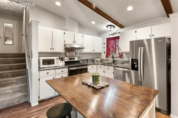 702 Sunnywood LOOP, Woodland Park, CO 80863