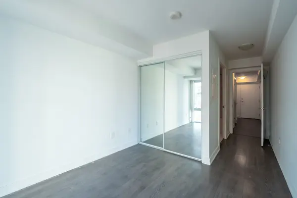 525 Adelaide ST W #1022, Toronto C01, ON M5V 0N7