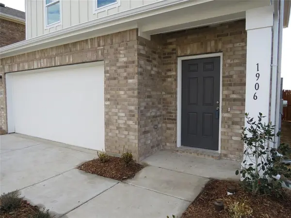 1906 Chapel Hill Road, Princeton, TX 75407