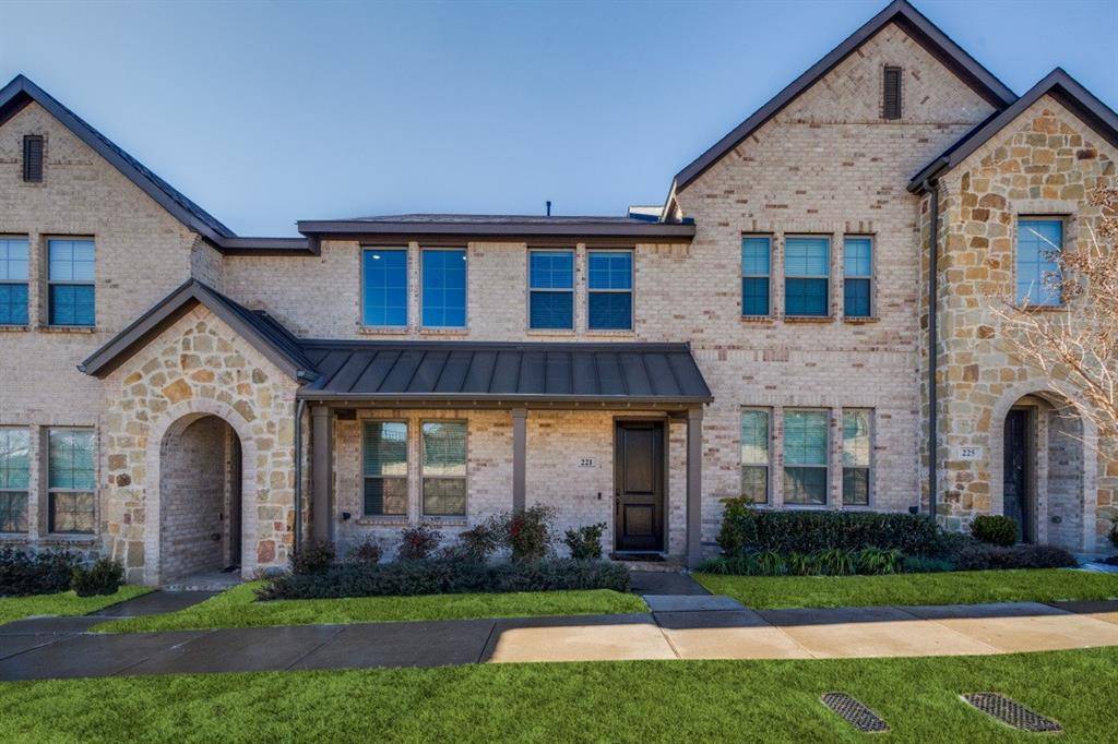 221 McConathy Way, Flower Mound, TX 75028