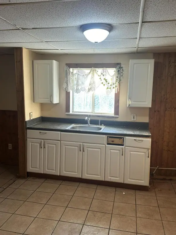 2741 Roberts ST, Norton Shores City, MI 49444