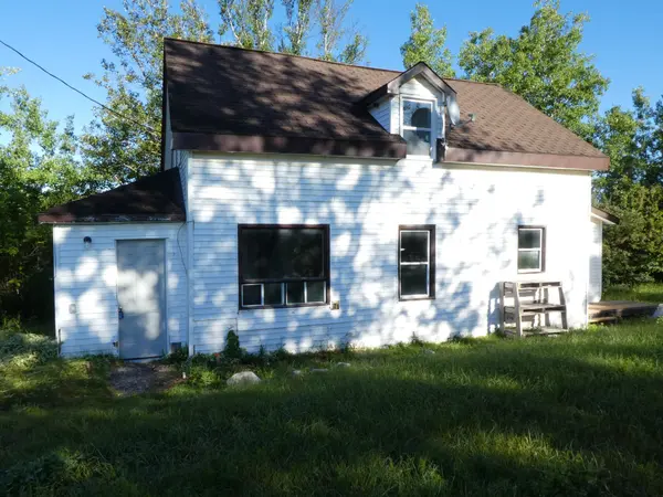 122 Railway AVE, Greenstone, ON P0T 2H0