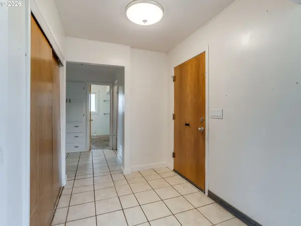 412 SE GRANT ST, Sheridan, OR 97378