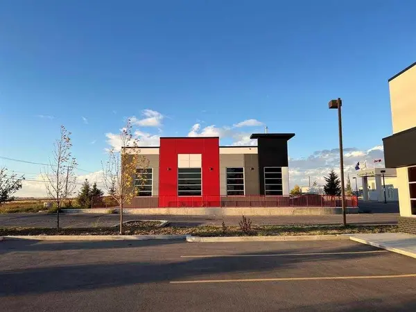 6600 36 ST NE #110, Calgary, AB T3J4C8