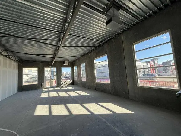 6600 36 ST NE #110, Calgary, AB T3J4C8