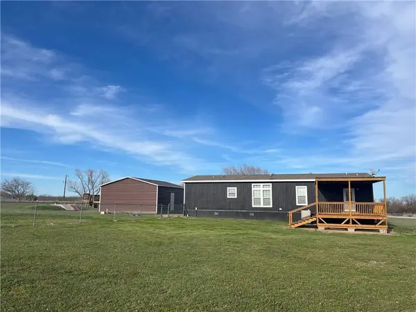 161 Meadowview Lane, Hubbard, TX 76648