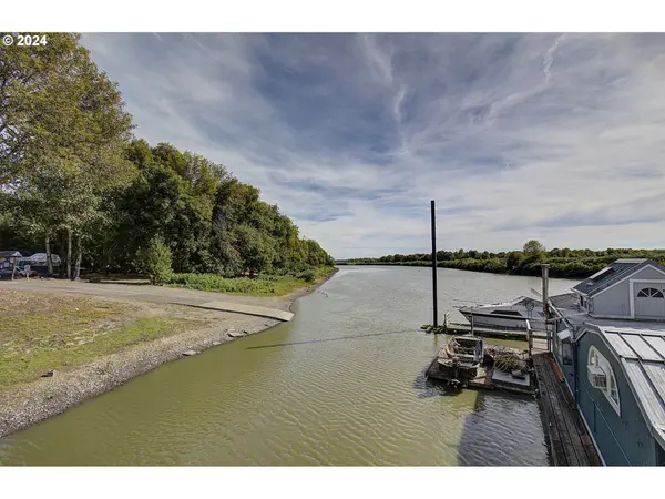 4911 NW 122ND ST #9, Vancouver, WA 98685