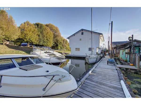 4911 NW 122ND ST #9, Vancouver, WA 98685