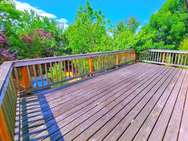 731 N LINCOLN ST, Lafayette, OR 97127