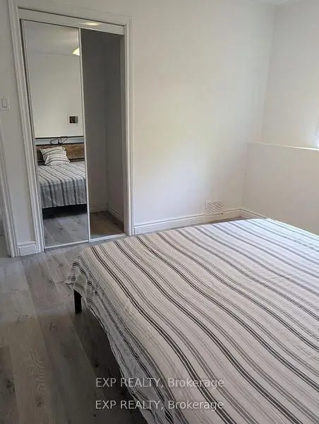 201 Garden AVE, Georgina, ON L4P 2L3