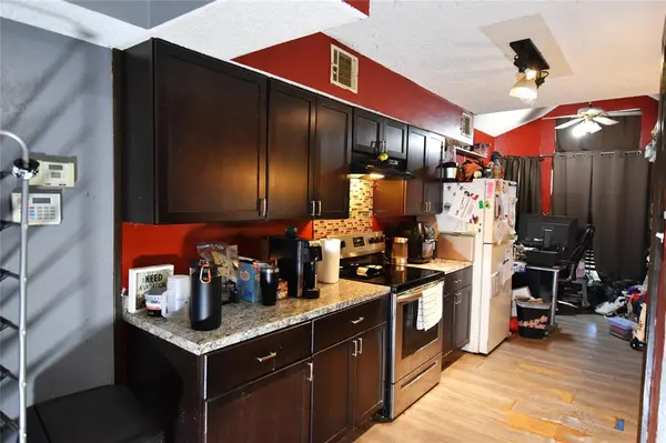 1722 Twin Court Place, Garland, TX 75044