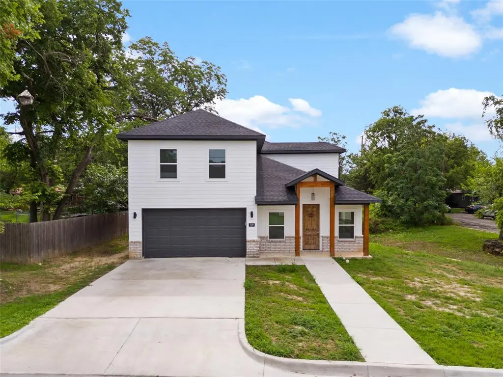 709 S Church Street, Decatur, TX 76234