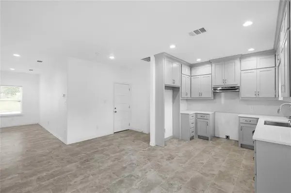 709 S Church Street, Decatur, TX 76234