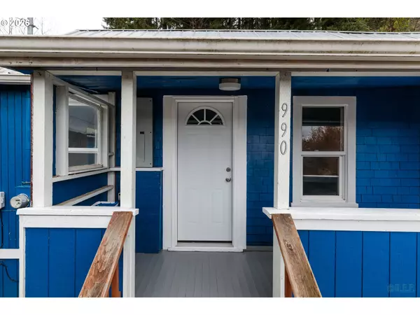 Clatskanie, OR 97016,990 SW TICHENOR ST