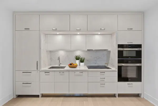 155 Merchants' Wharf N/A #932, Toronto C08, ON M5A 0Y4