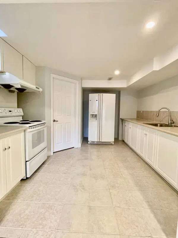 3 Teseo CT #(Bsmt), Richmond Hill, ON L4B 3H9