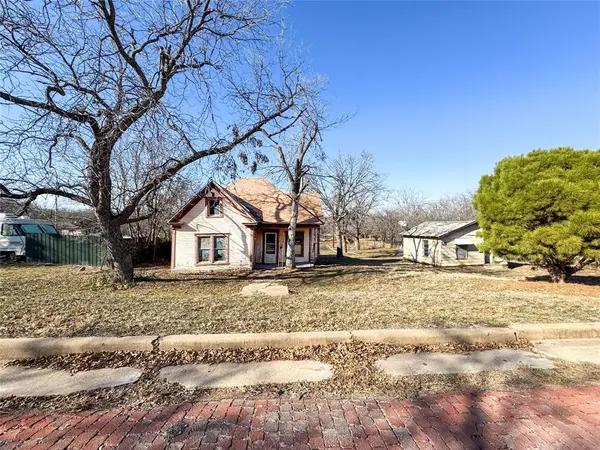 306 W 3rd Street, Cisco, TX 76437