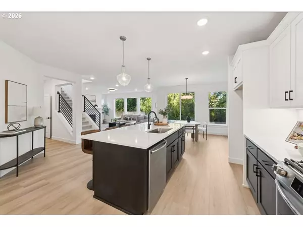 Tigard, OR 97224,15566 SW Everglade AVE