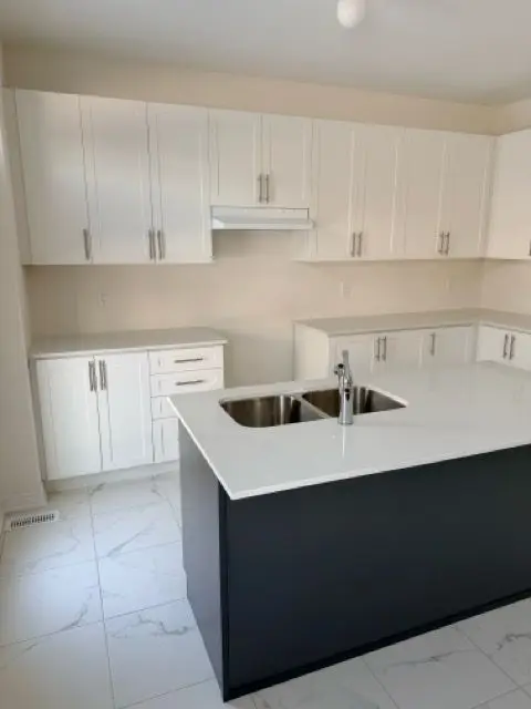 1485 Davis LOOP, Innisfil, ON L0L 1W0